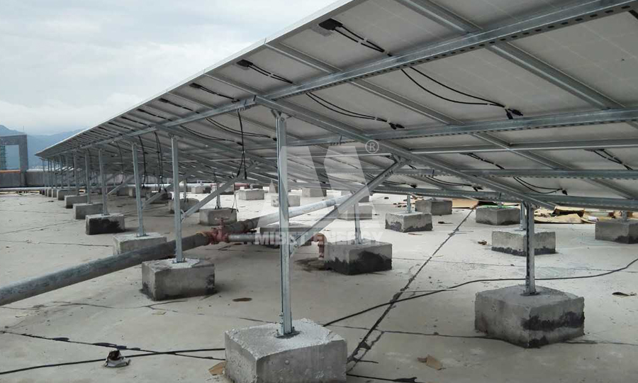 flat roof ballasted rooftop mounting
