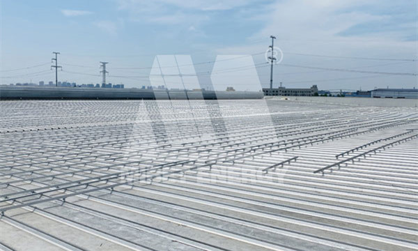 mibet solar 17.5 MW PV Metalldach Projekt Referenz

