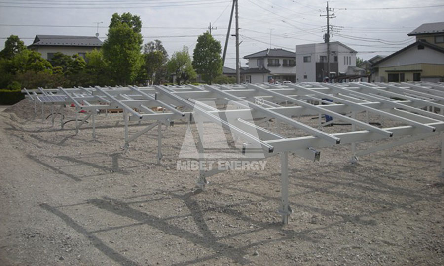 Solar-PV-Montagestruktur in Japan
