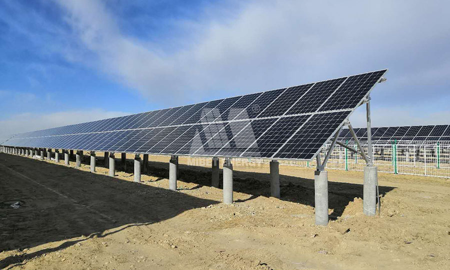 Solarpanel-Racks Boden
